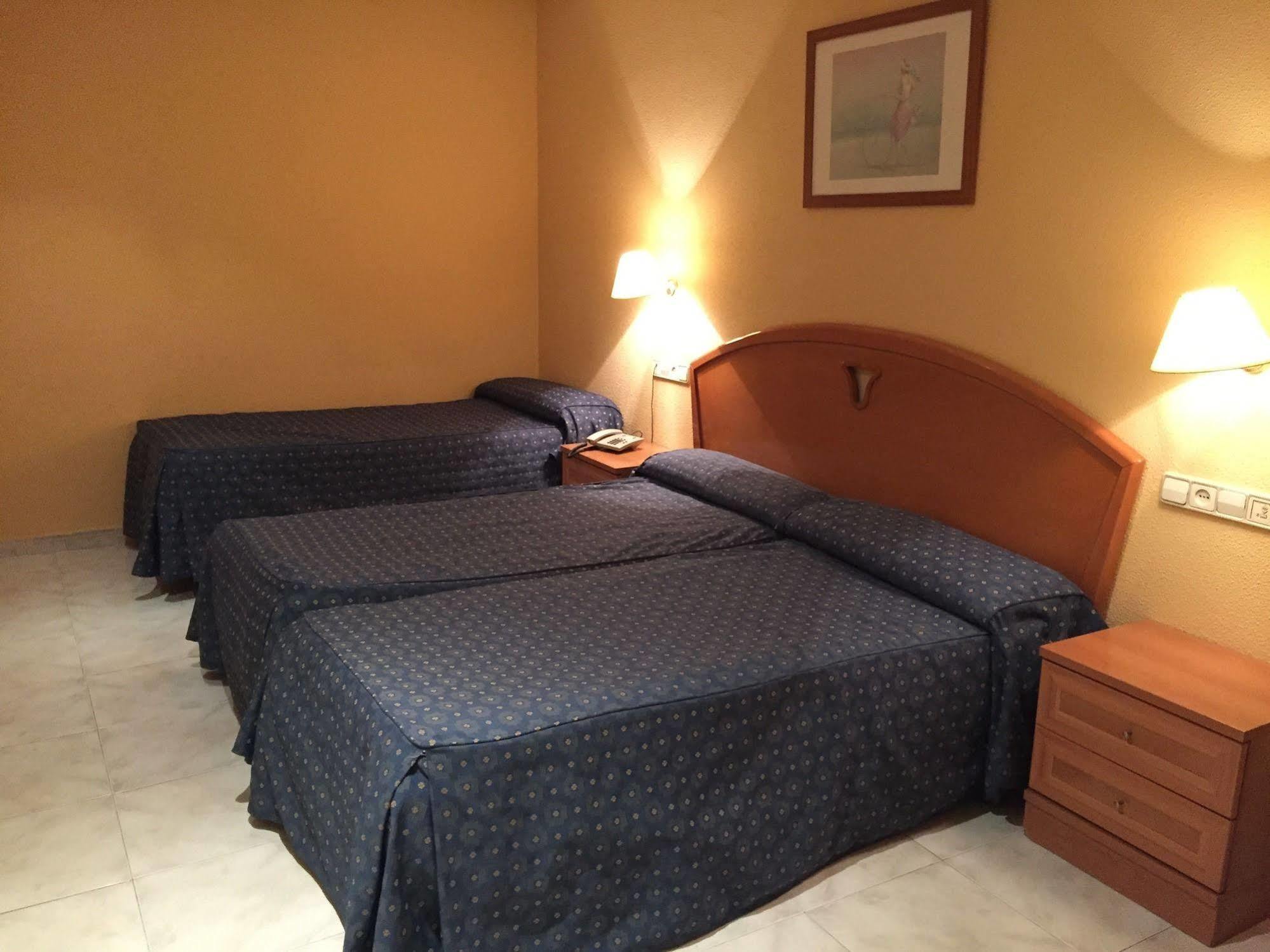 Hotel La Union Humanes de Madrid Ngoại thất bức ảnh