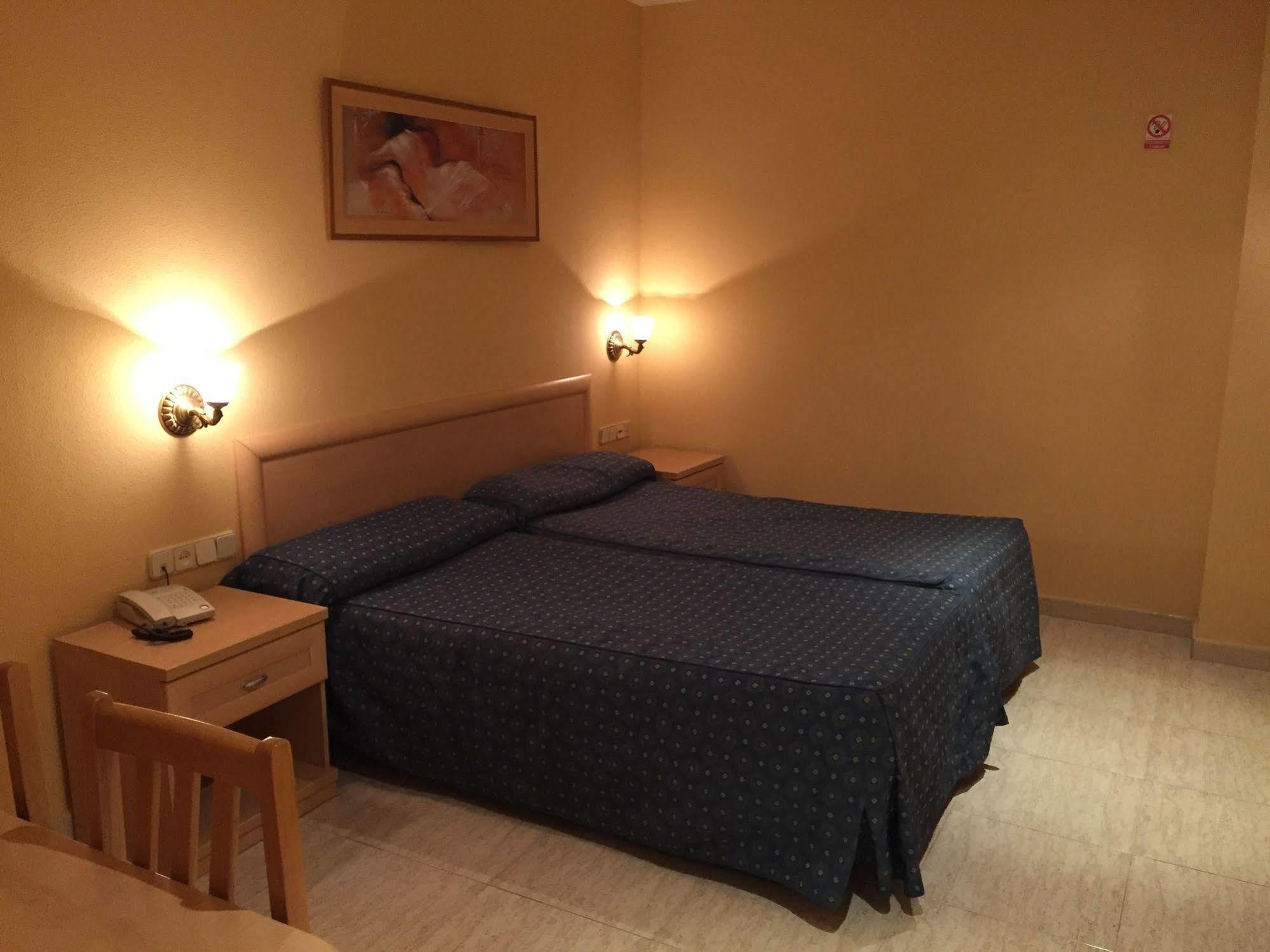 Hotel La Union Humanes de Madrid Ngoại thất bức ảnh