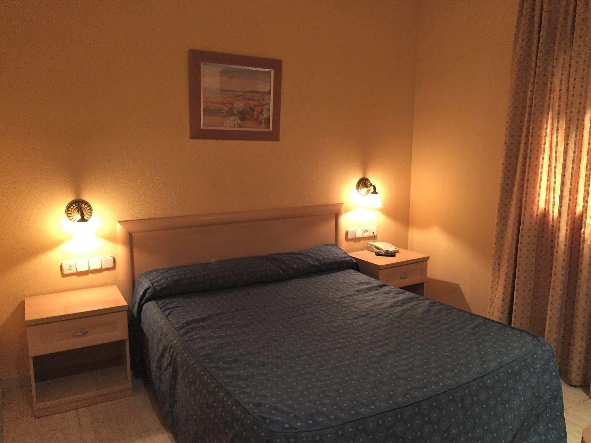 Hotel La Union Humanes de Madrid Ngoại thất bức ảnh