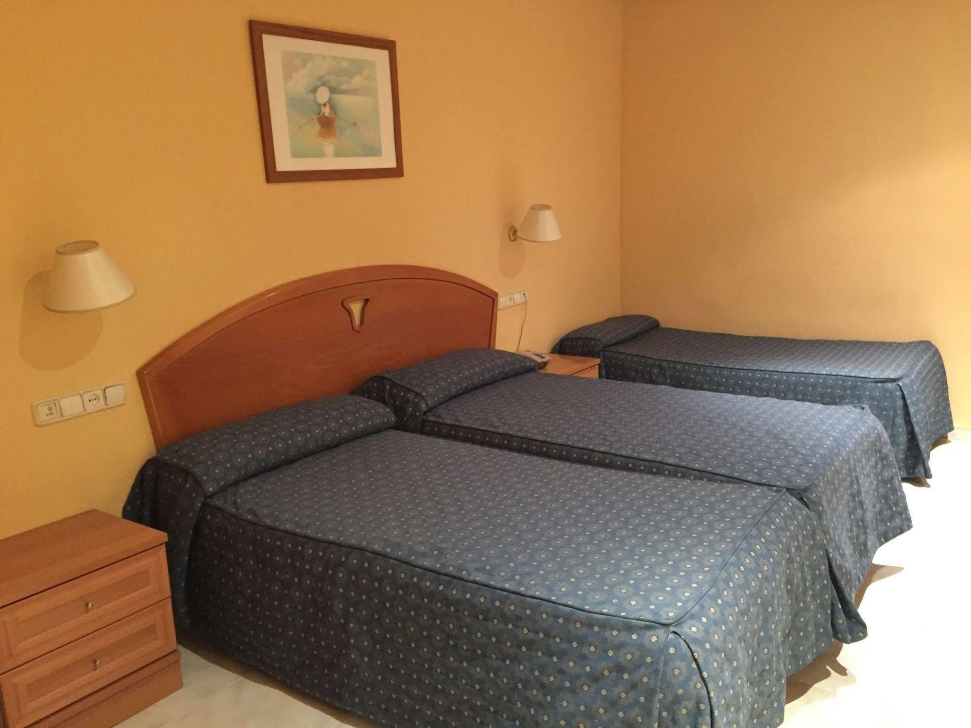 Hotel La Union Humanes de Madrid Ngoại thất bức ảnh